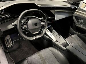 lqty_140426076_05_hd.jpg