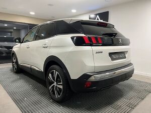 lqty_141306076_03_hd.jpg