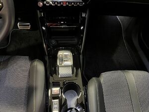 lqty_144386076_16_hd.jpg