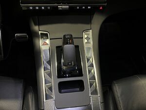 lqty_144806076_19_hd.jpg