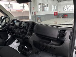 lqty_145256076_07_hd.jpg