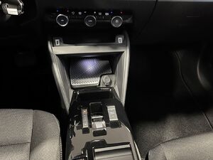 lqty_146666076_13_hd.jpg