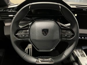 lqty_150976076_29_hd.jpg