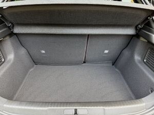 lqty_151196076_07_hd.jpg