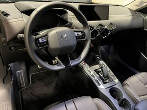 lqty_154286076_05_hd.jpg