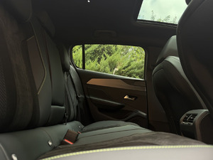 lqty_172766076_11_hd.jpg
